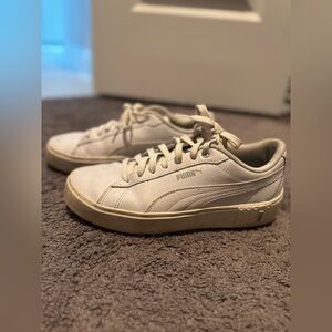 Puma Sneakers